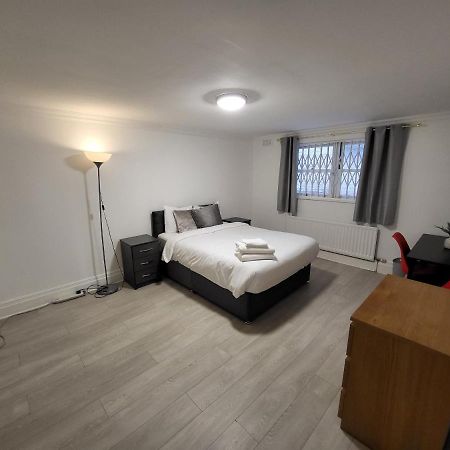 Cosy Apartment By Clapham South Underground! Londra Esterno foto