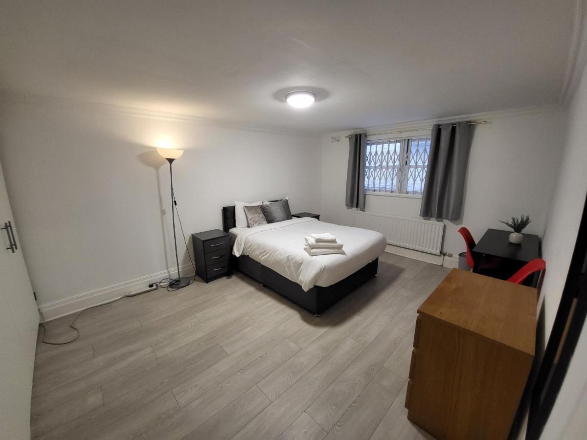 Cosy Apartment By Clapham South Underground! Londra Esterno foto