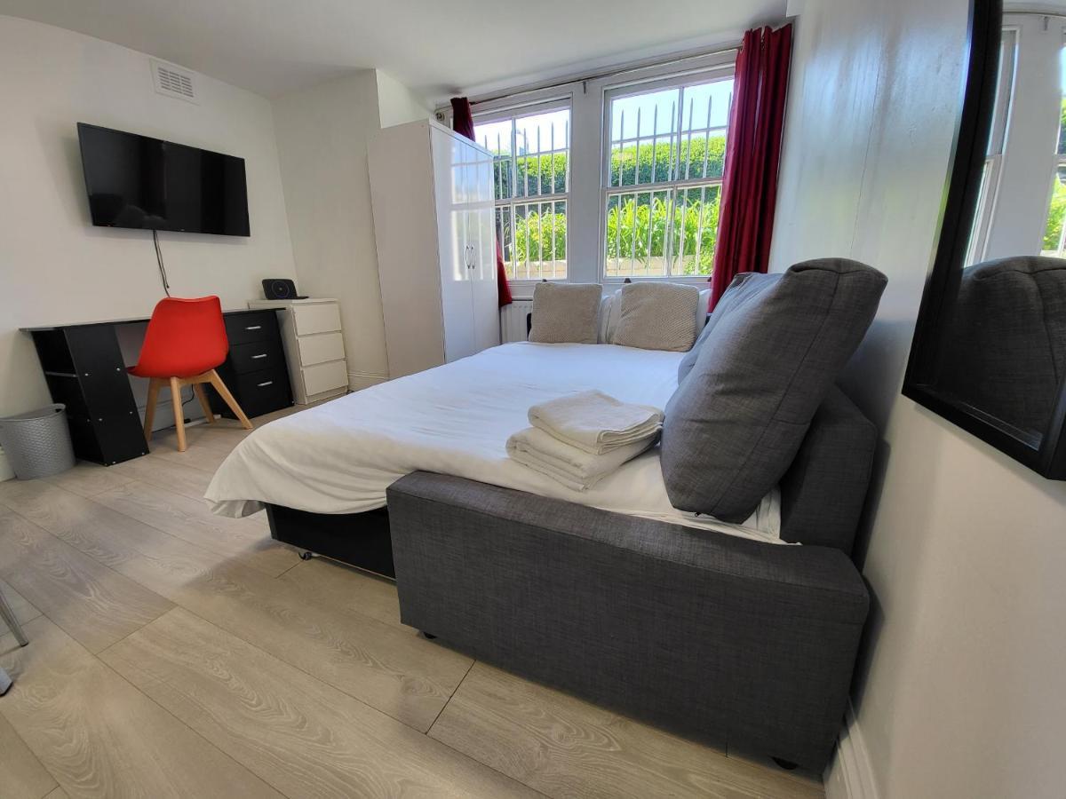 Cosy Apartment By Clapham South Underground! Londra Esterno foto