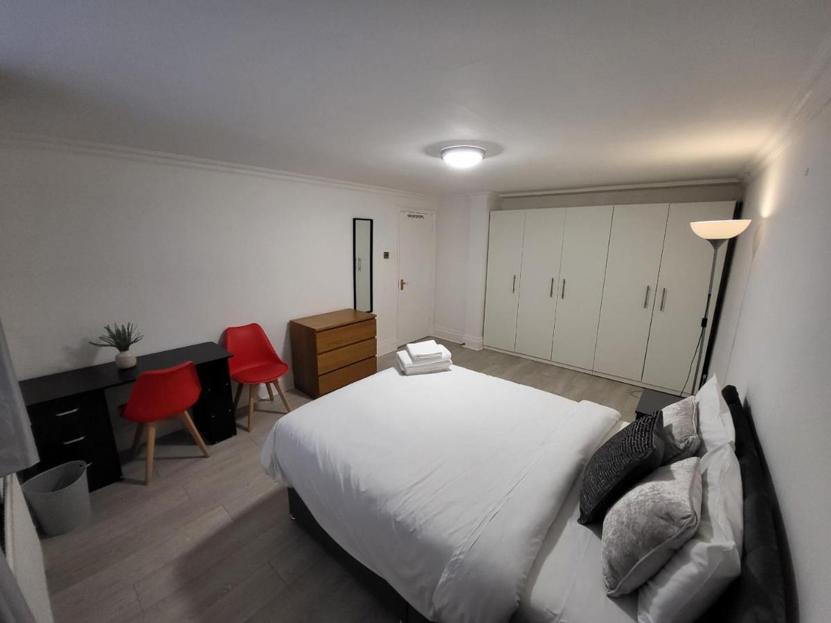 Cosy Apartment By Clapham South Underground! Londra Esterno foto
