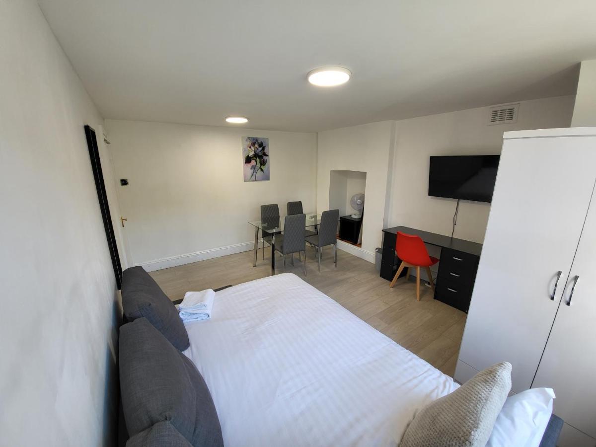 Cosy Apartment By Clapham South Underground! Londra Esterno foto